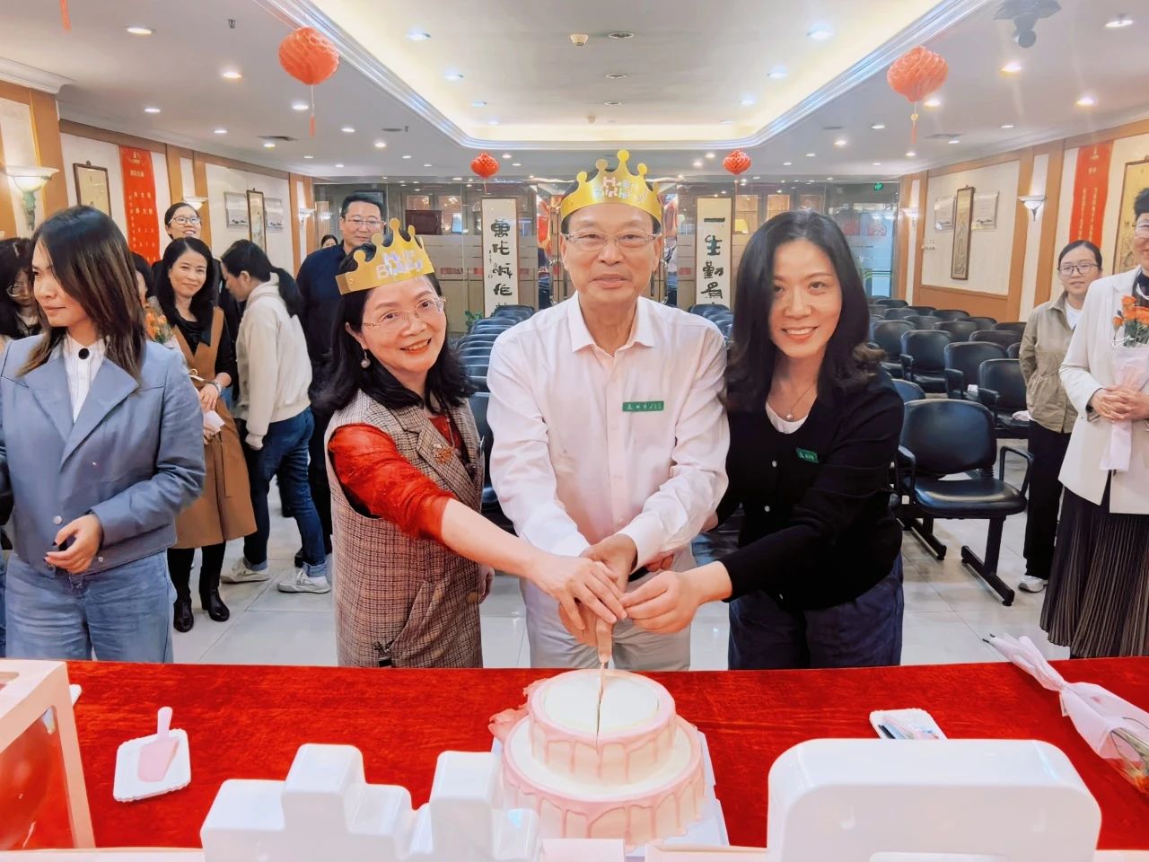 9c5c7f46004f7b9f0df66b104c1d93f8.jpg 9c5c7f46004f7b9f0df66b104c1d93f8.jpg